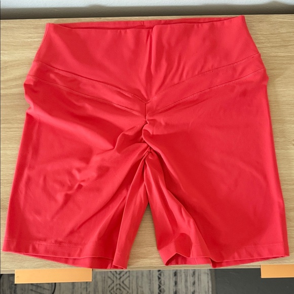 Gymshark Vibrant Red Women's Bike Shorts - Picture 1 of 3